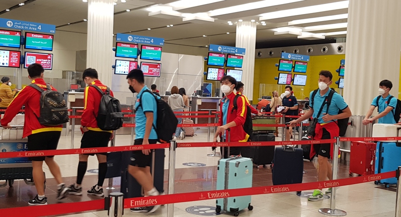 ĐT Việt Nam mệt mỏi vì hành trình di chuyển xuyên đêm tới Oman
